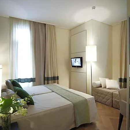 Hotell Menelaion 3*