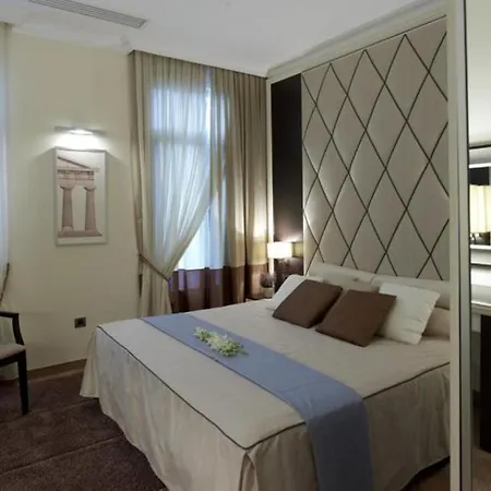 Menelaion Hotel 3*
