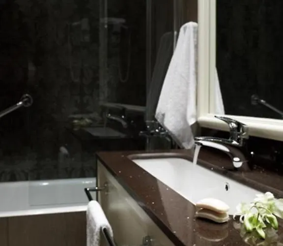 μενελάιον 3*